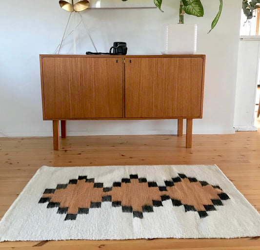 TRES CRUCES rug